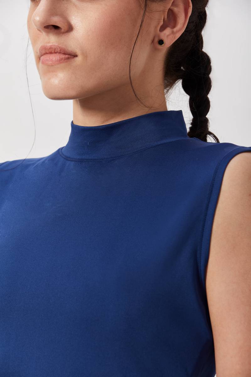 Sleeveles Mock Neck Workout Top - Blue