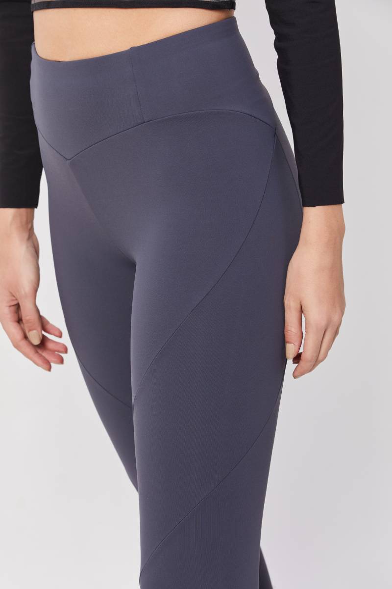 Mid-Rise Cropped Workout Tights - Gray